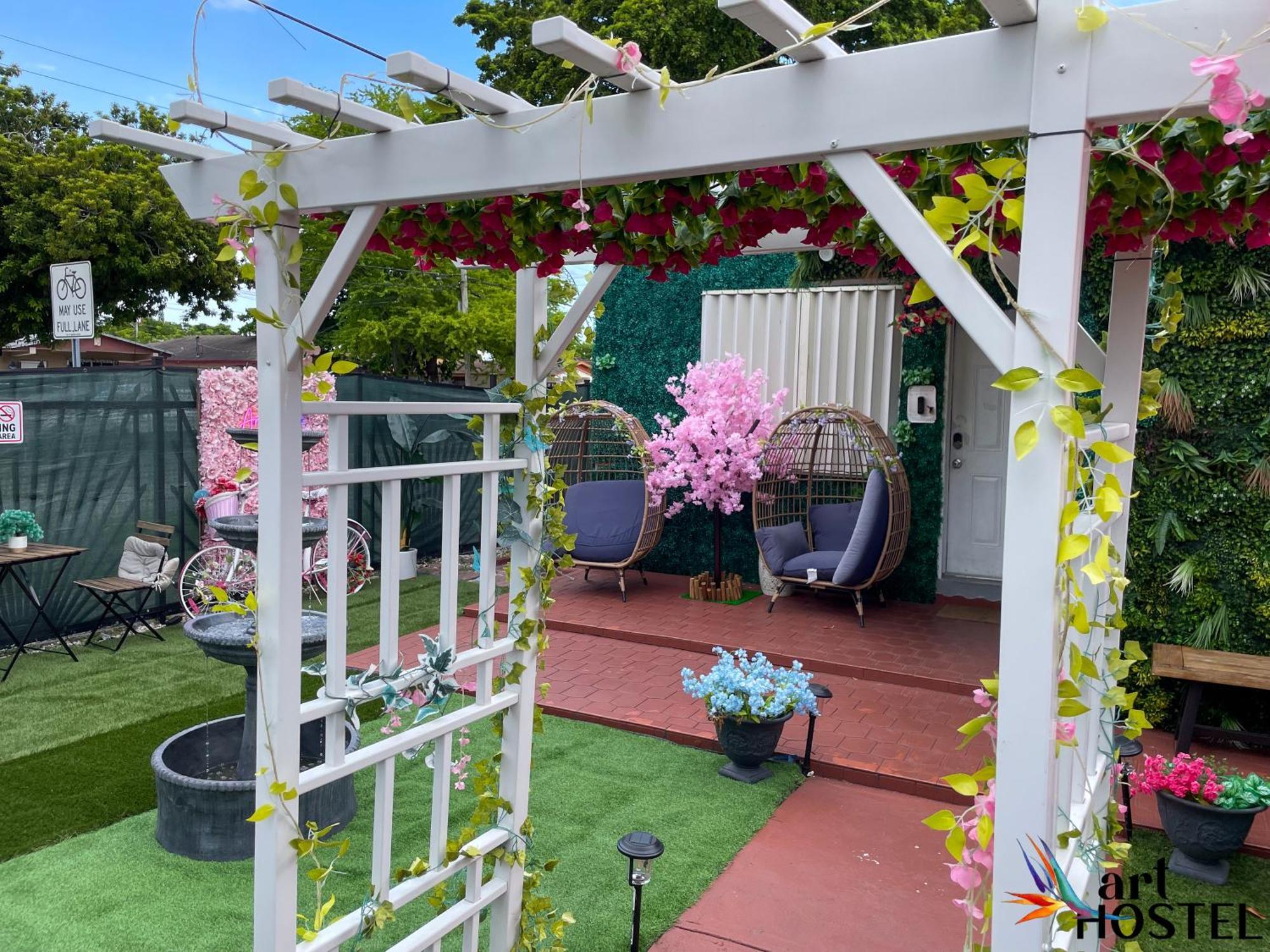 Summer Gardens Wynwood Concept Miami Bagian luar foto