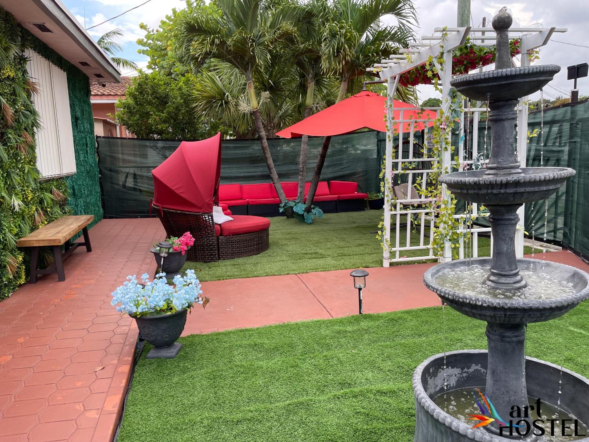 Summer Gardens Wynwood Concept Miami Bagian luar foto